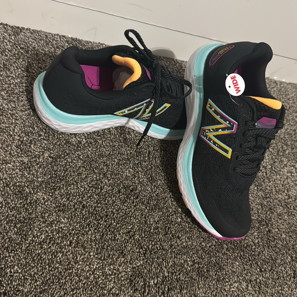New Balance Fresh Foam - Picture 6 of 6